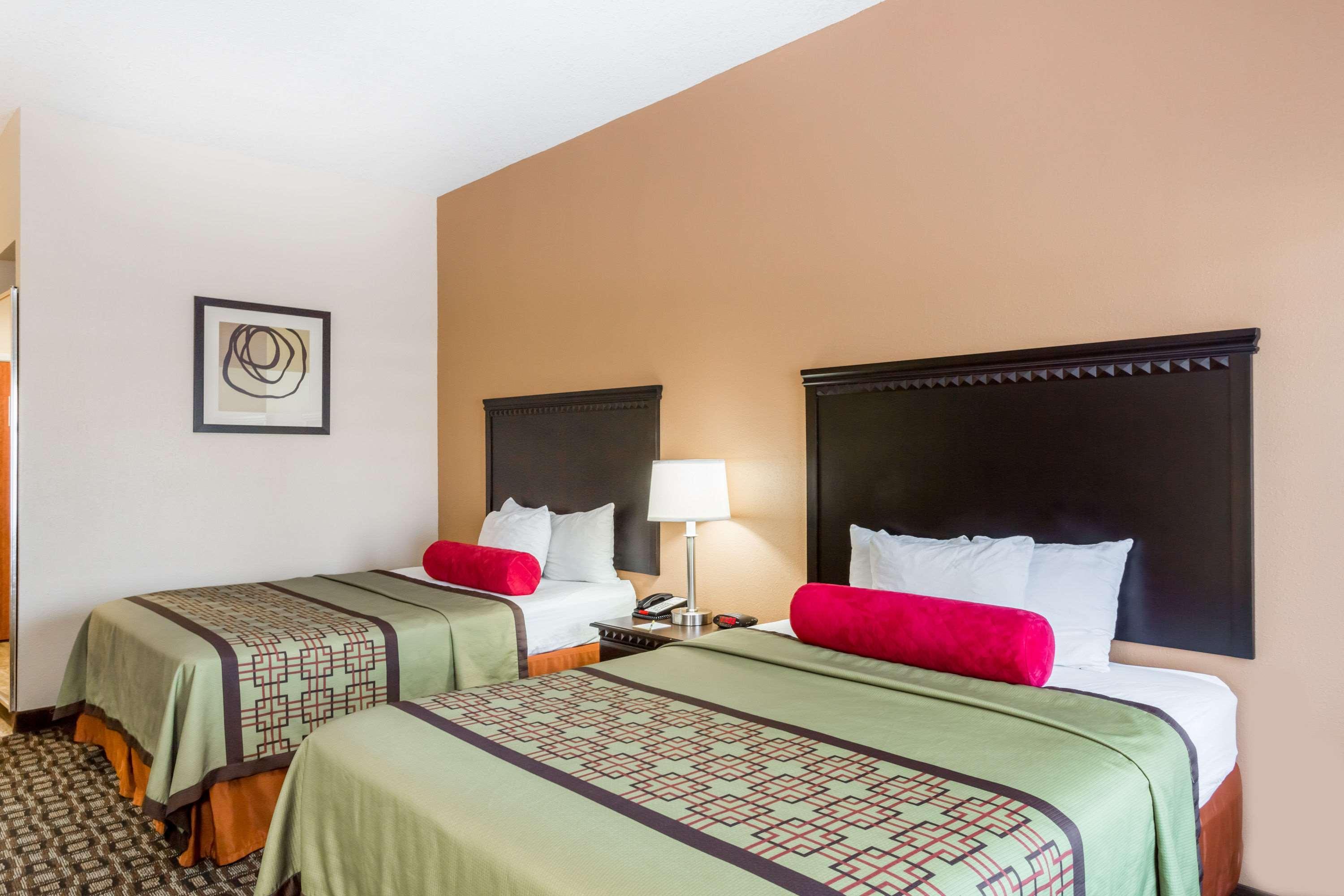 Days Inn & Suites By Wyndham Savannah North I-95 Port Wentworth Εξωτερικό φωτογραφία