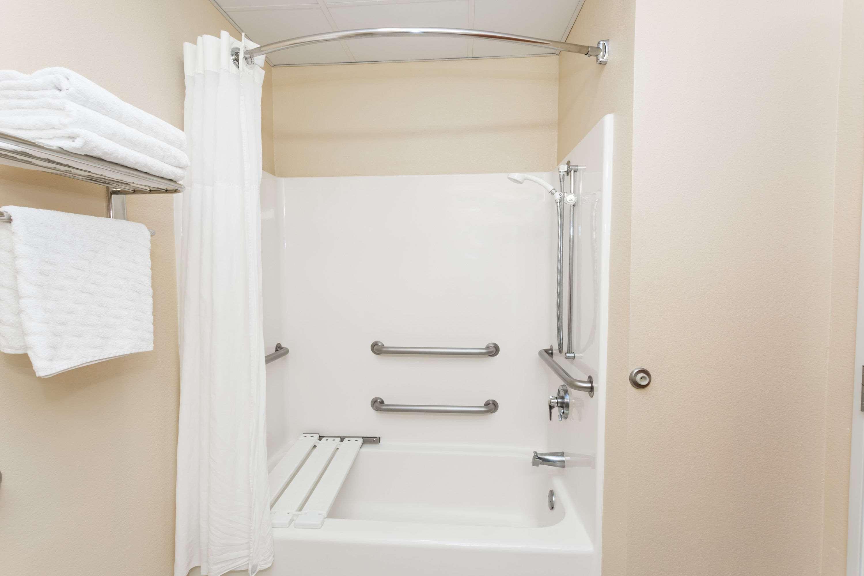 Days Inn & Suites By Wyndham Savannah North I-95 Port Wentworth Εξωτερικό φωτογραφία