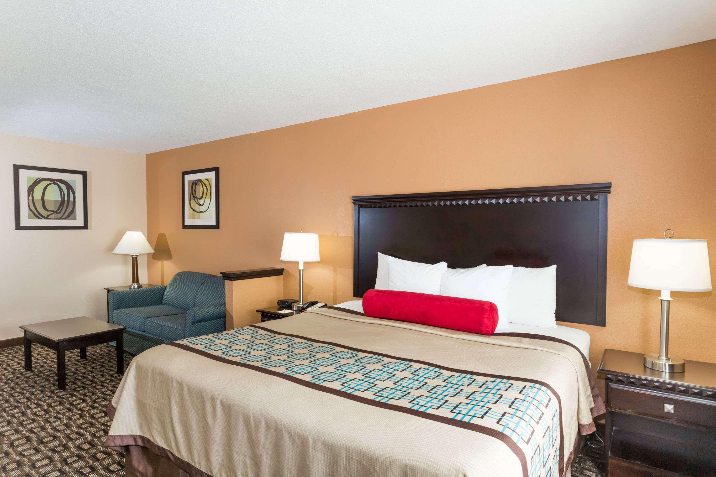 Days Inn & Suites By Wyndham Savannah North I-95 Port Wentworth Εξωτερικό φωτογραφία
