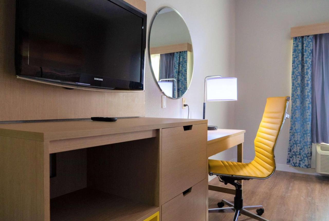 Days Inn & Suites By Wyndham Savannah North I-95 Port Wentworth Εξωτερικό φωτογραφία