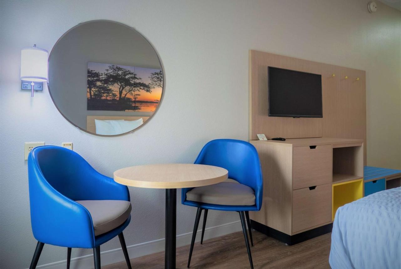 Days Inn & Suites By Wyndham Savannah North I-95 Port Wentworth Εξωτερικό φωτογραφία